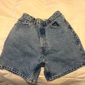 Bermuda mom short from zara